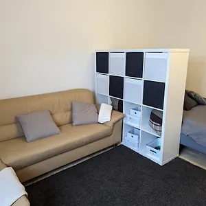 Am Theater Apartment